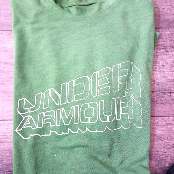 Under Armour Other - Under armour T shirt